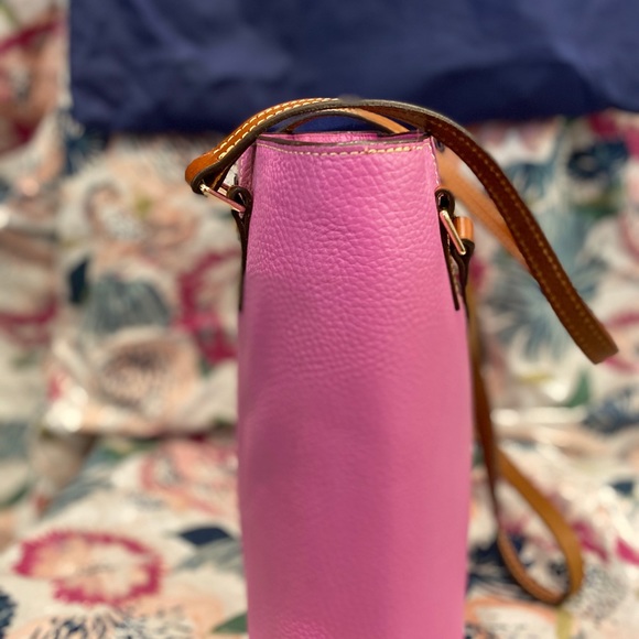 Dooney & Bourke Small Lexington Shopper - Picture 5 of 6